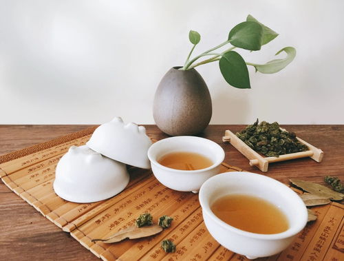 泡茶時,給茶里加點檸檬,3個好處會找上門,很多人并不知道